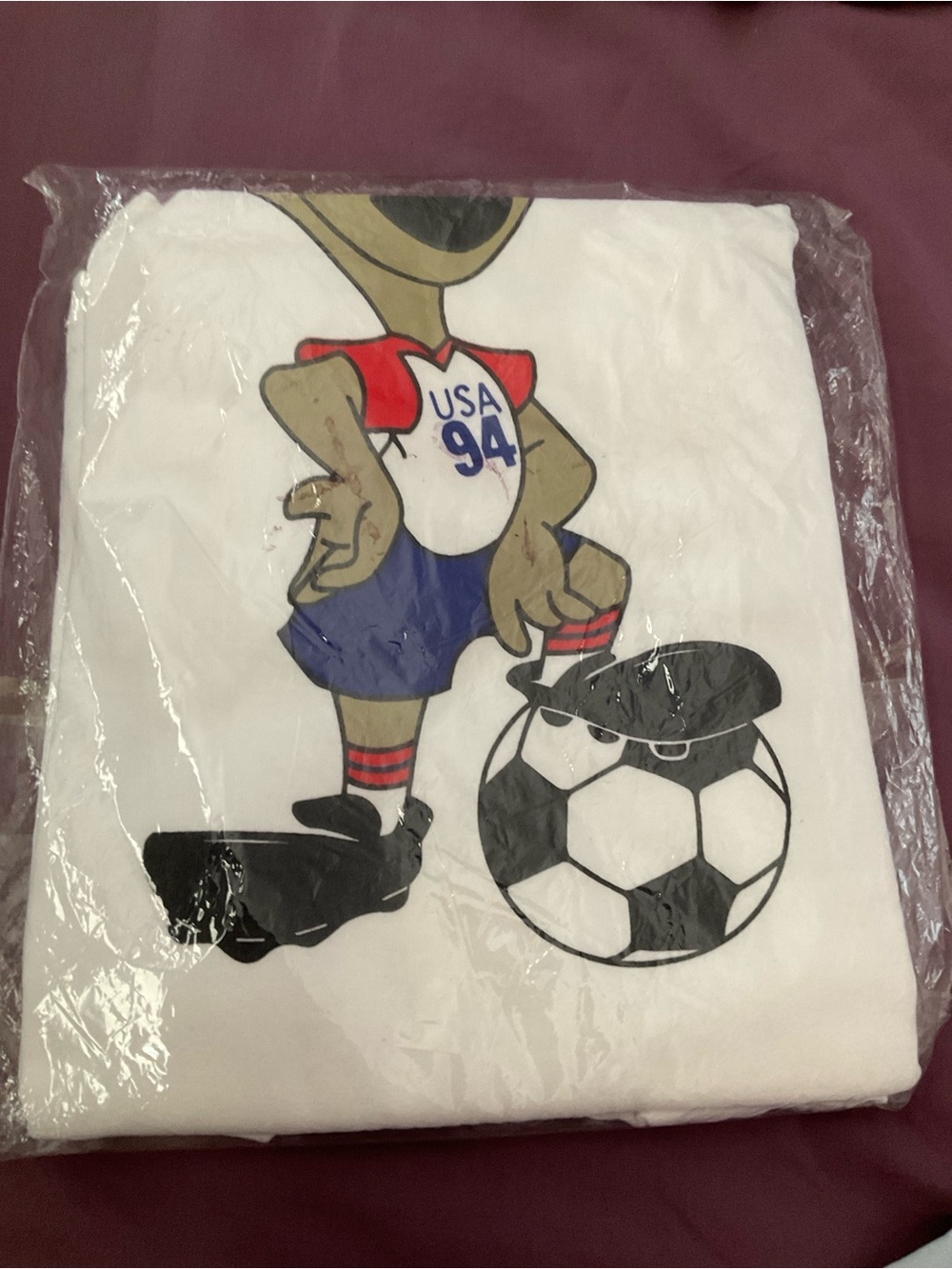 Vintage 1994 FIFA World Cup "Striker" mascot graphic tee shirt XL